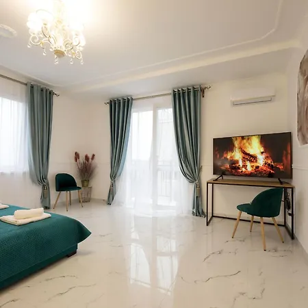Sun Apartments Осокорки Kyiv Exterior photo
