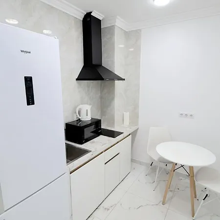 Sun Apartments Осокорки Kyiv Exterior photo