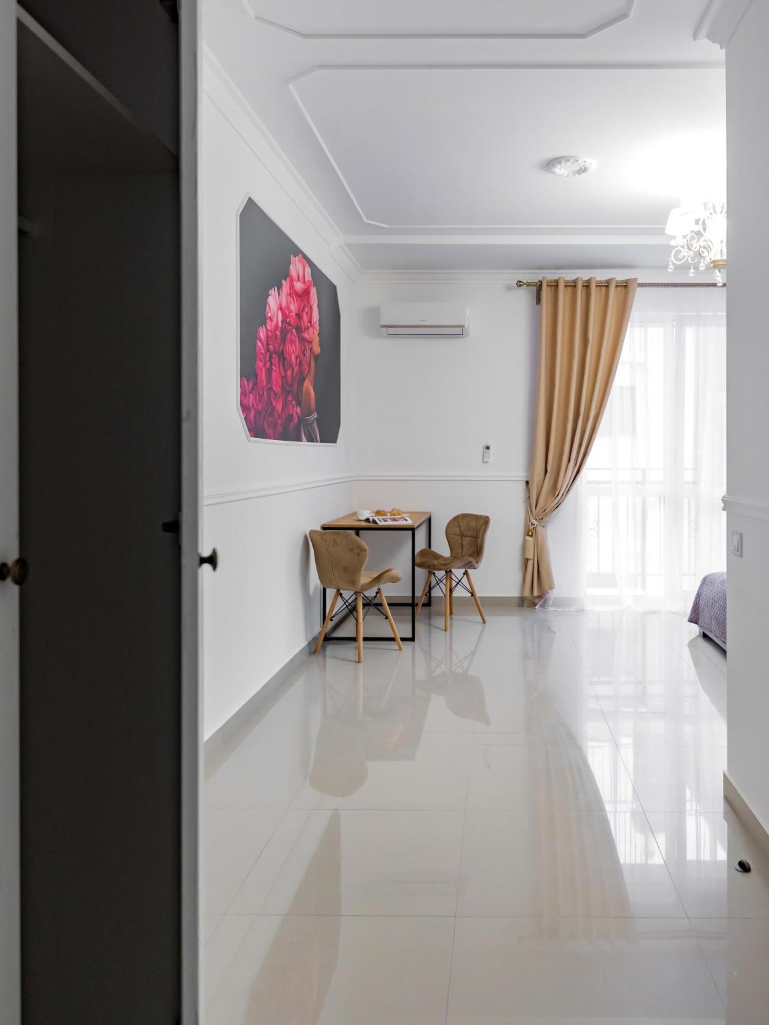 Apartment Sun осокорки Kyiv