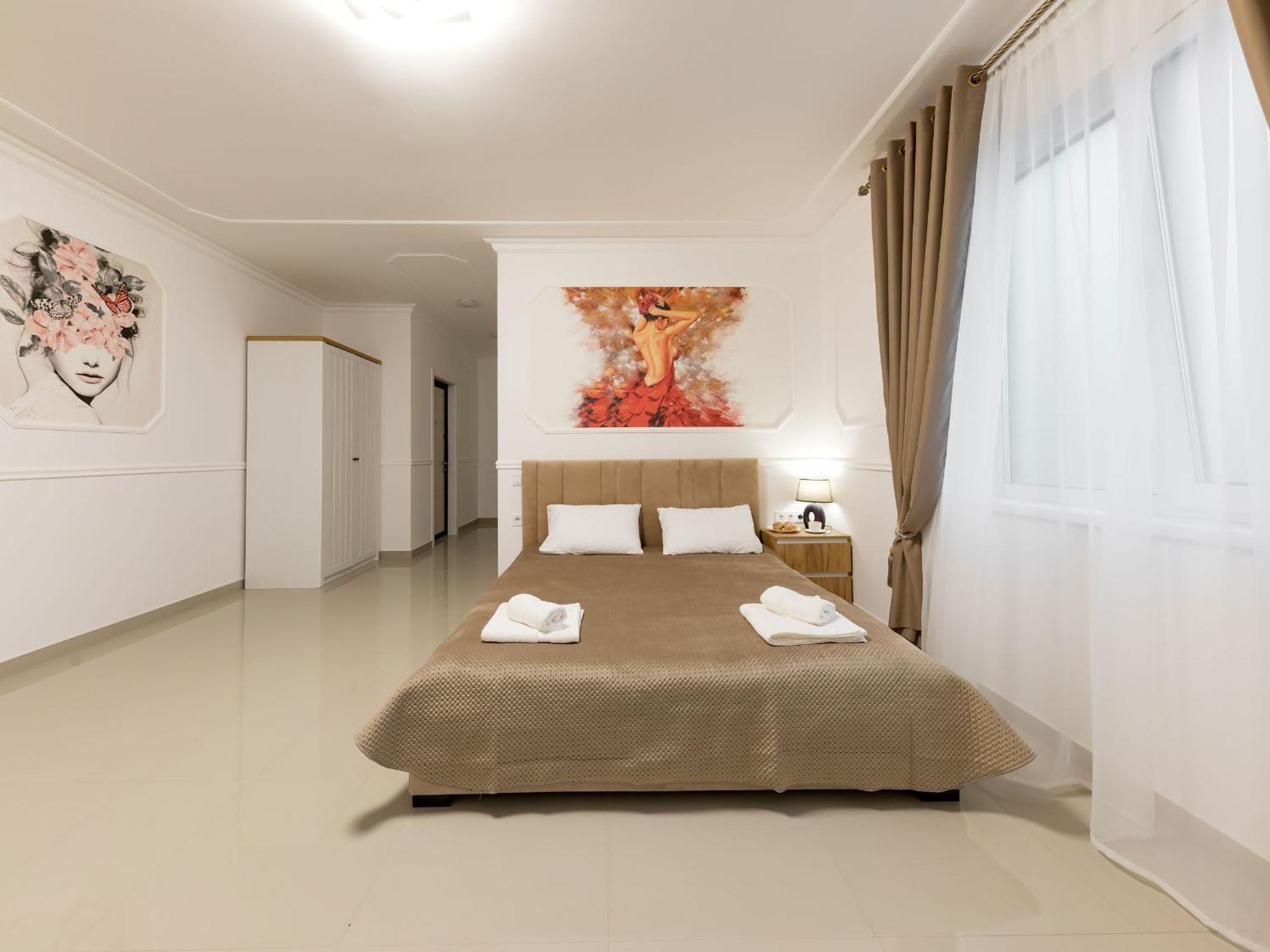 Sun осокорки Apartment Kyiv