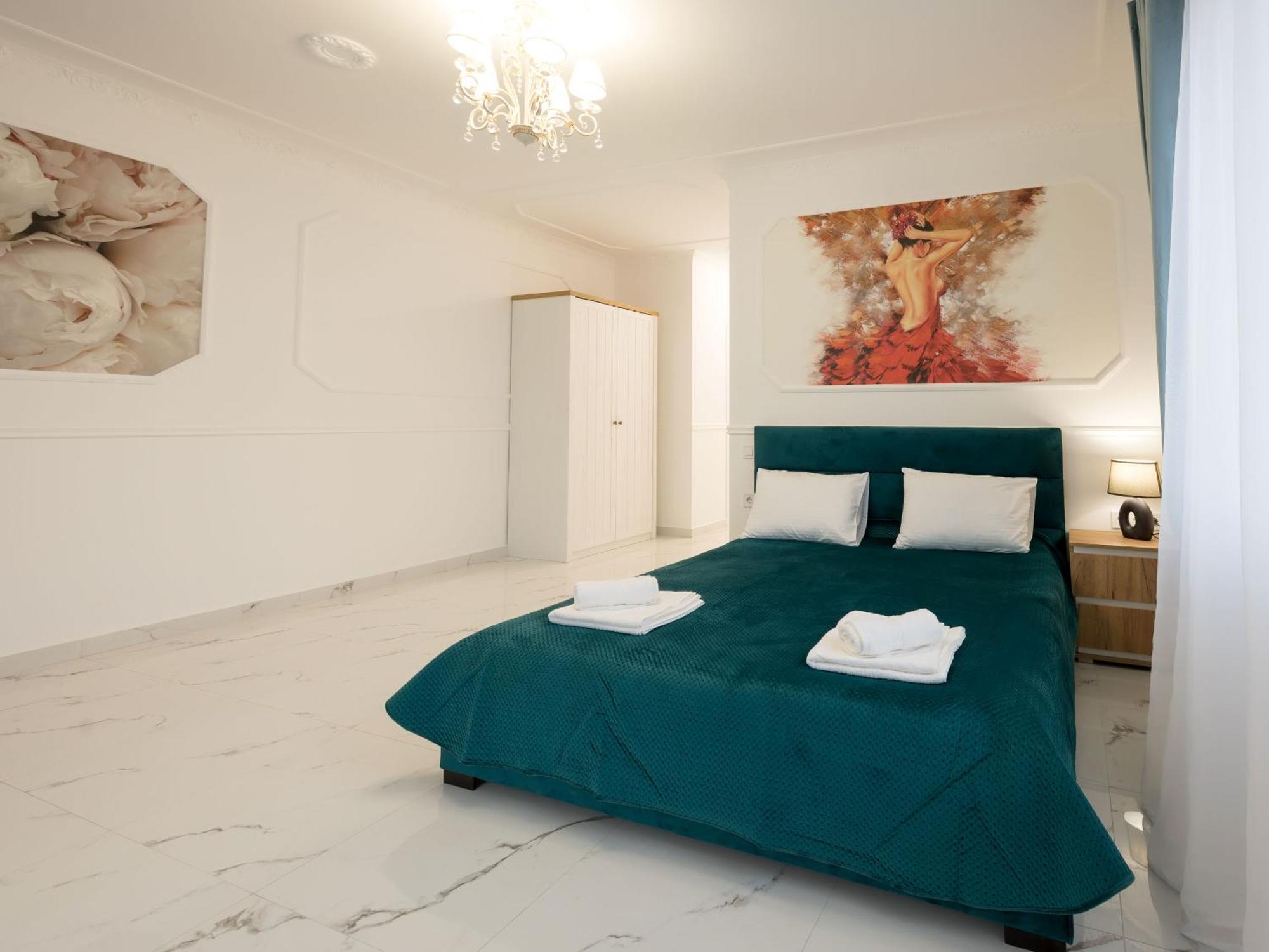Sun осокорки Apartment Kyiv