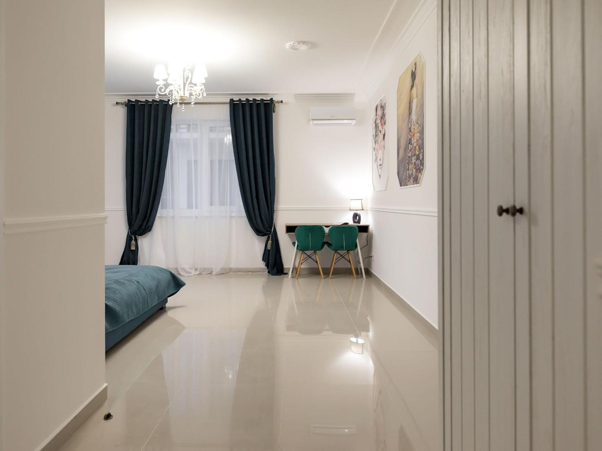 Sun осокорки Apartment