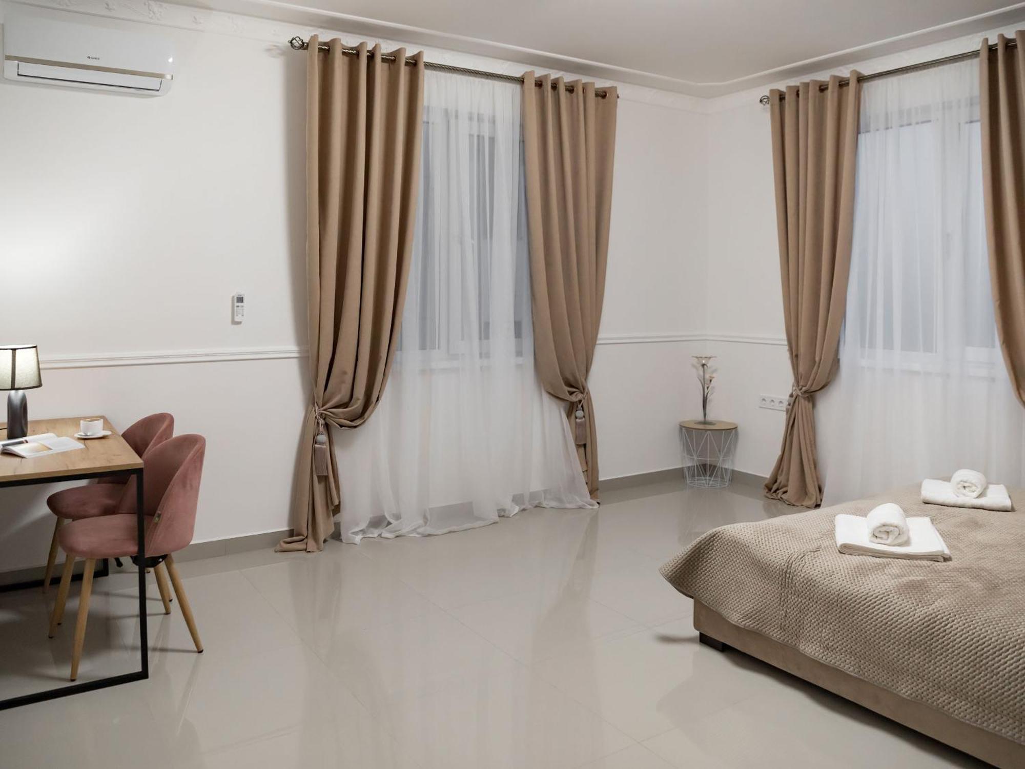 Sun осокорки Apartment