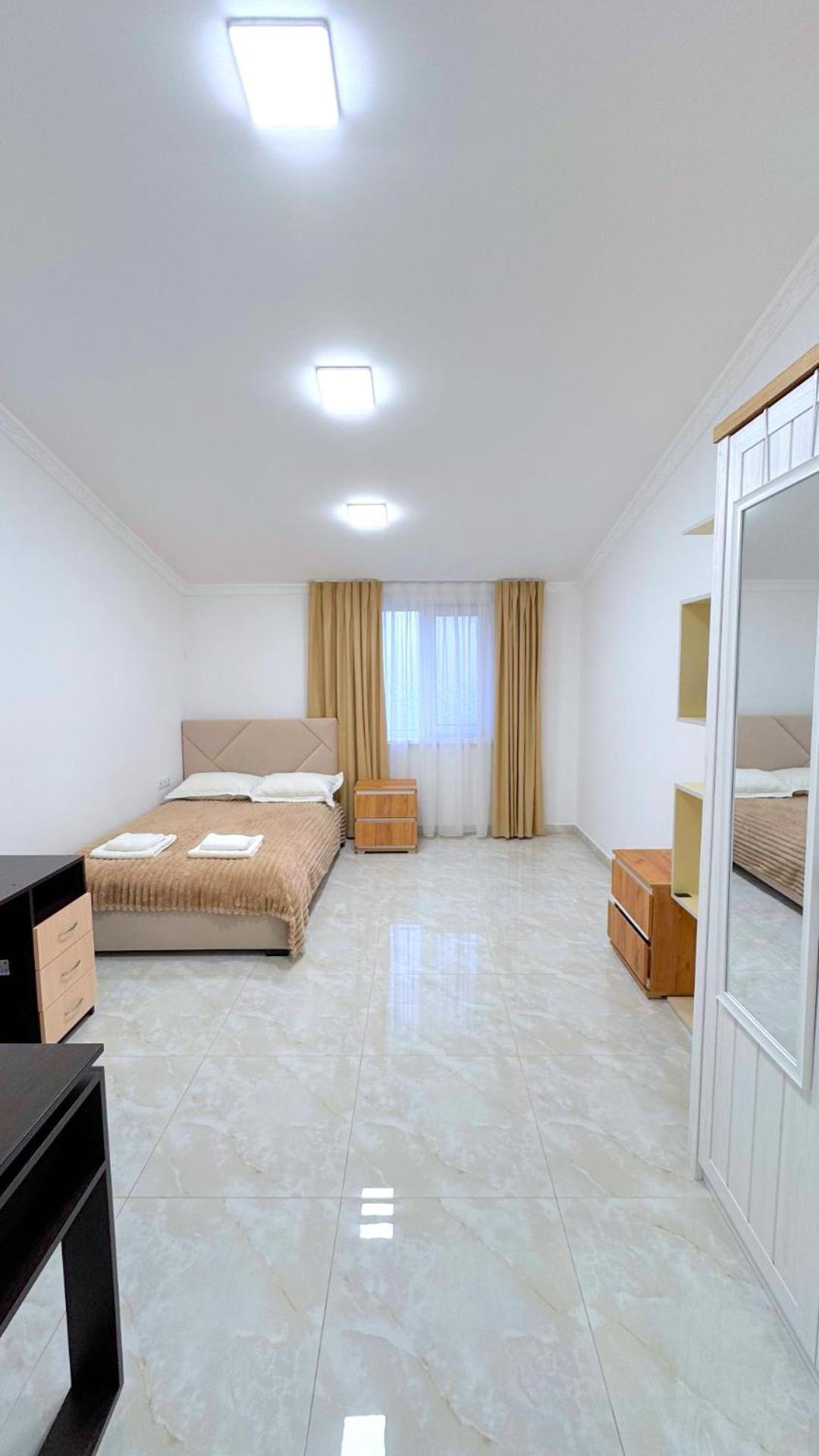 Sun осокорки Apartment Kyiv