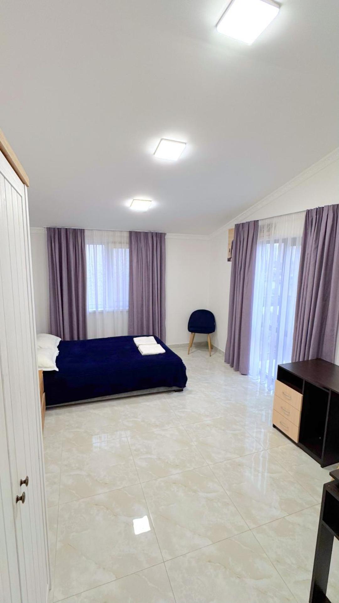 Sun осокорки Apartment Kyiv