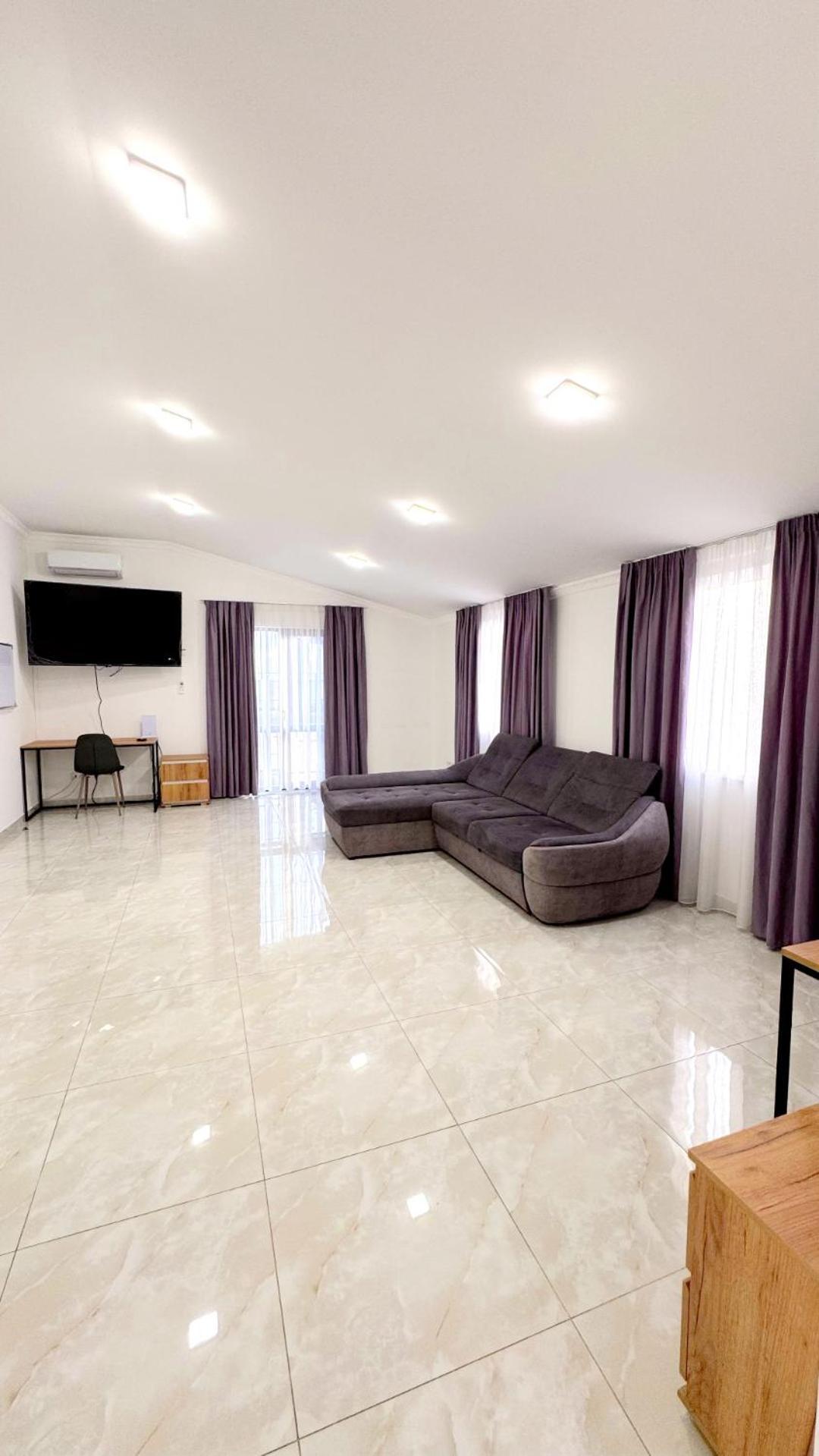 Apartment Sun осокорки Kyiv